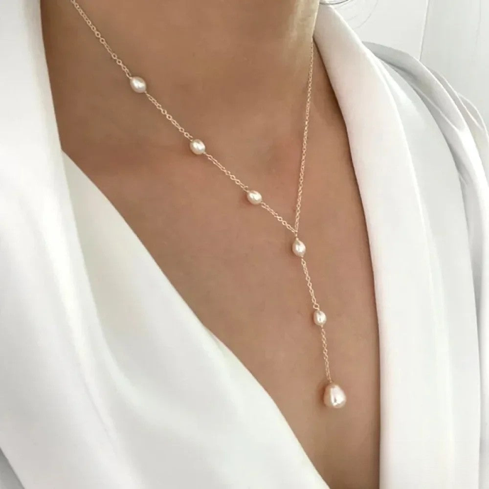 Vintage Pearl Necklace with Pendant Aurevea Atelier