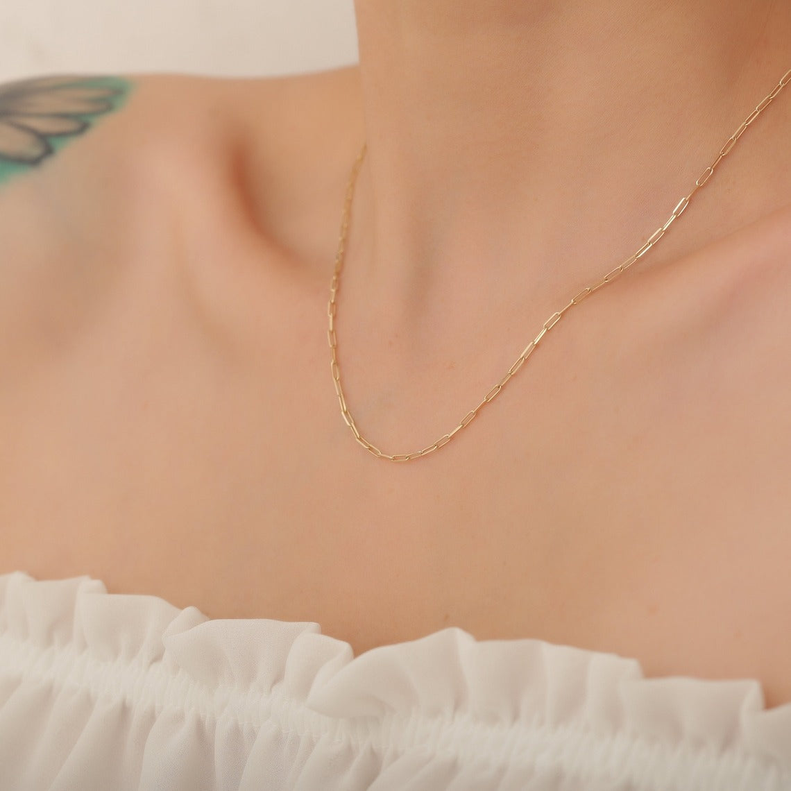 Tiaralynn | Small Paper Necklace 18K Gold Aurevea Atelier