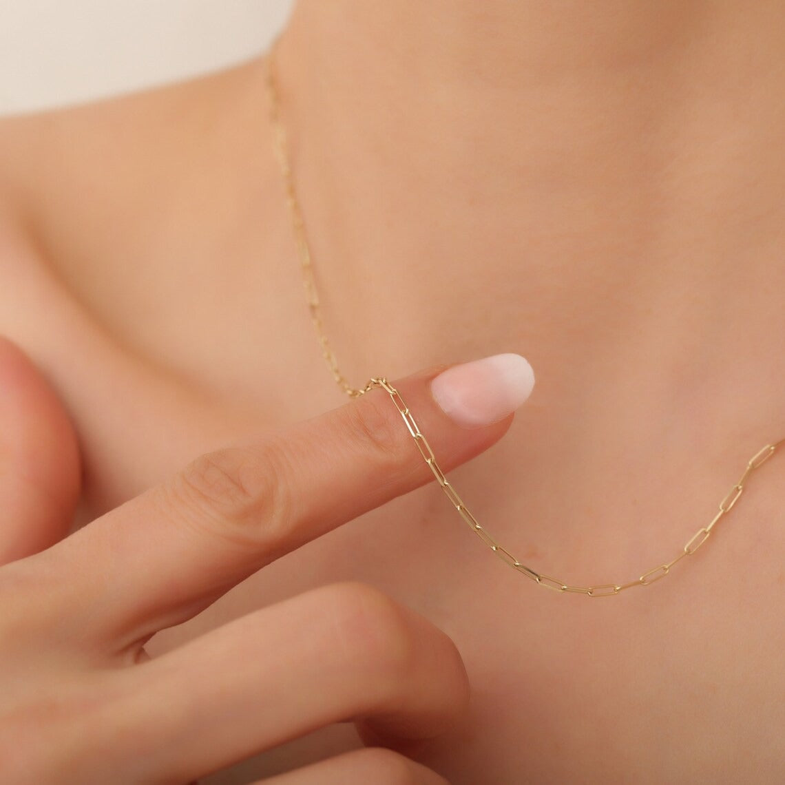 Tiaralynn | Small Paper Necklace 18K Gold Aurevea Atelier